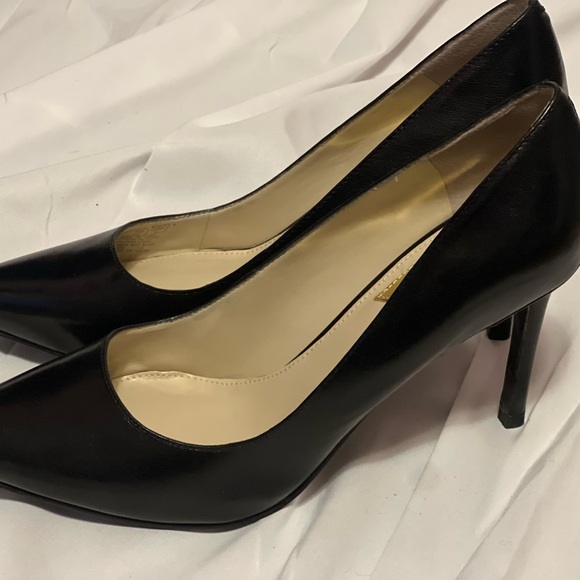 Marc Fisher Black Patent Leather Stiletto Heels - excellent condition - Picture 2 of 5